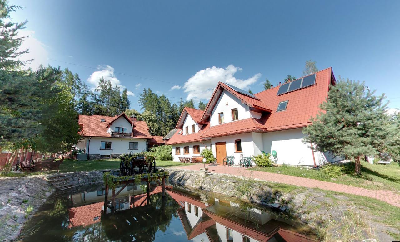 Osrodek Wczasowy Kasztel Hotel Nedec Kültér fotó